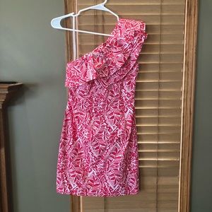 Lilly Pulitzer Dress. 00- professionally tailored